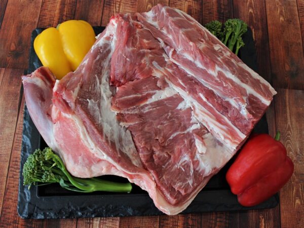 Shoulder Lamb Bone In